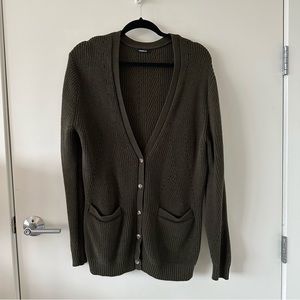 Minnie Rose Cotton Shaker Boyfriend Cardigan in Olive Green